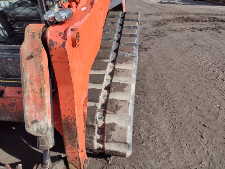 kubota-svl90-2-image-25