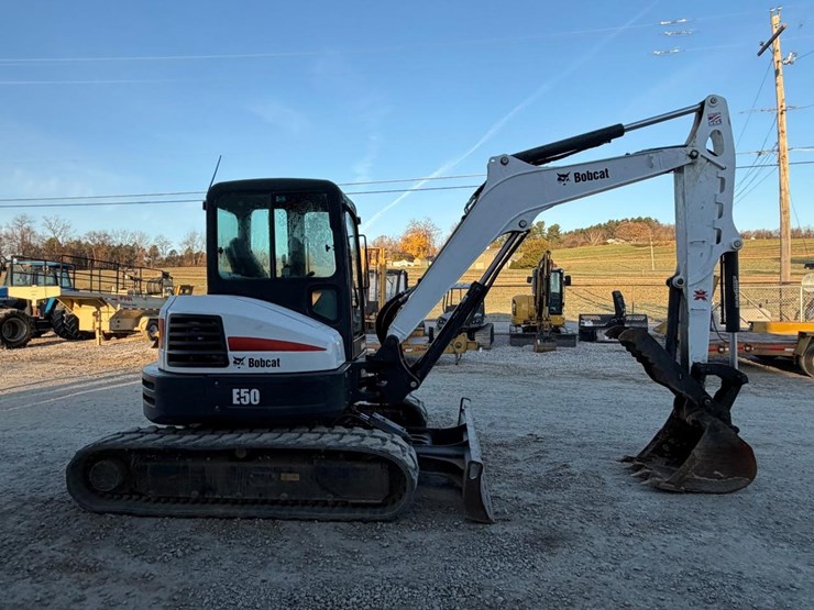 2020-bobcat-e50-image-6