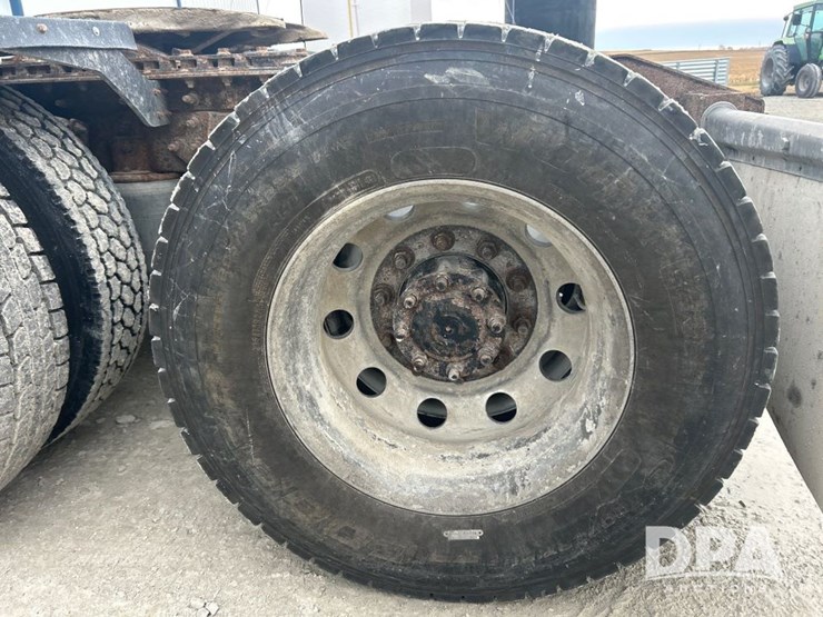 international-9900i-image-17