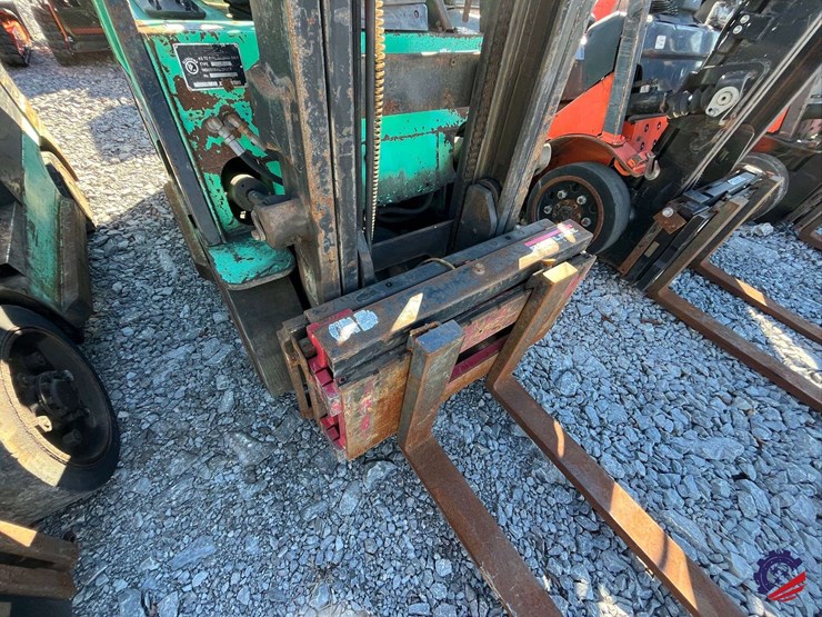 mitsubishi-fgc25k-image-18