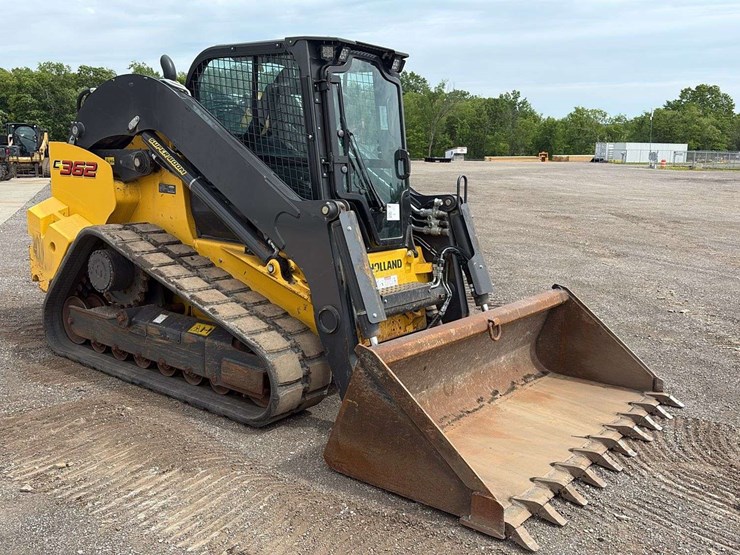 2022-new-holland-c362-image-2