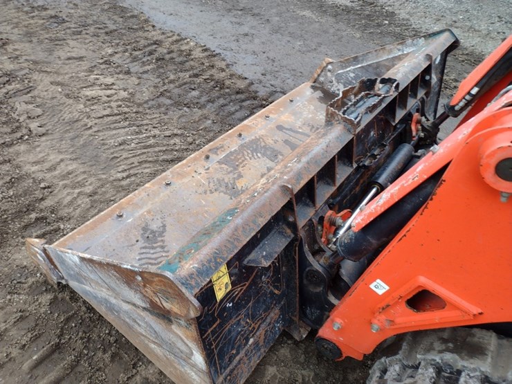 kubota-svl65-2-image-18