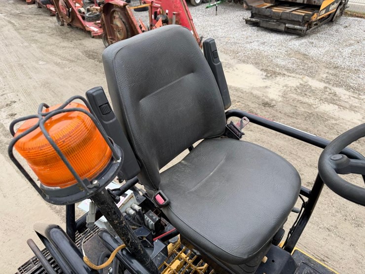 2015-caterpillar-ap-555e-image-29