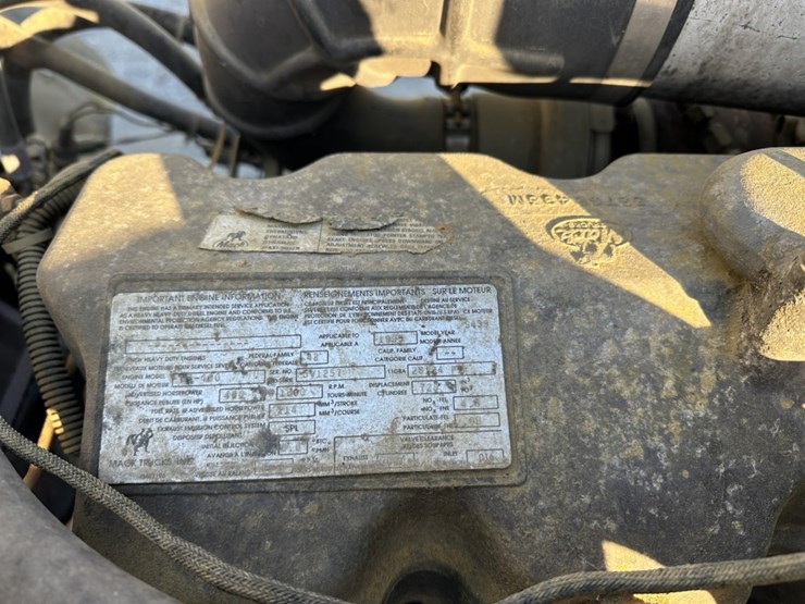 1996-mack-rd688s-image-31