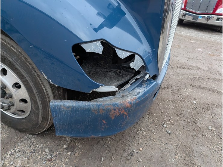 2019-kenworth-t680-image-4