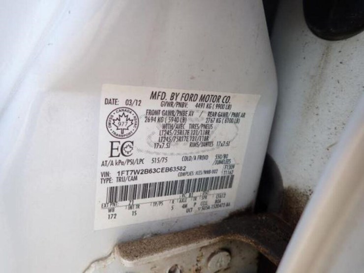 2012-ford-f250-xl-image-15