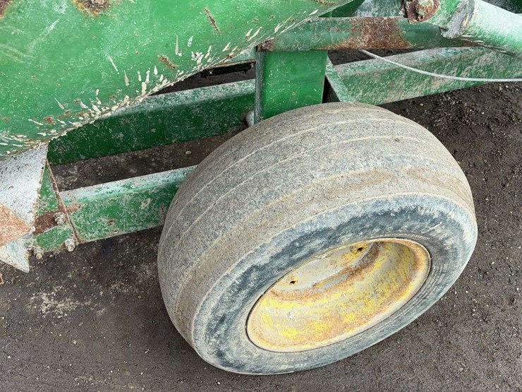 john-deere-400-image-25