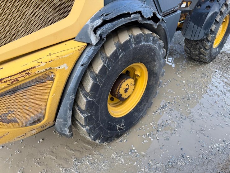 2014-deere-304k-image-17