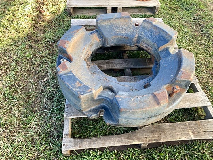 case-ih-270-wheel-wts,-500#-image-2