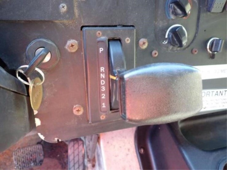 2015-freightliner-mt55-image-19