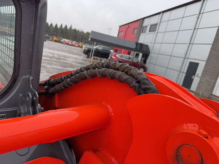 2015-kubota-svl75-2-image-43