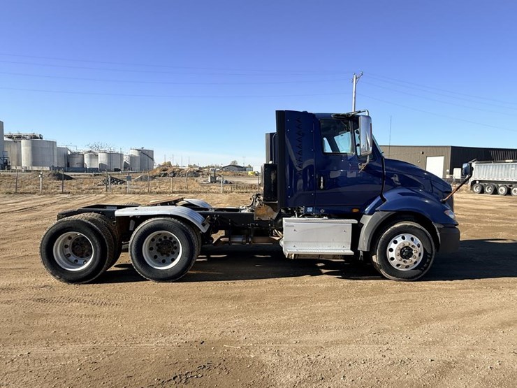 2017-international-prostar-image-15