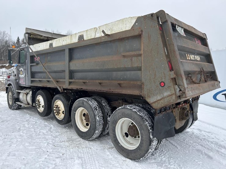 #1042-•-2000-volvo-quad-axle-dump-truck-image-13