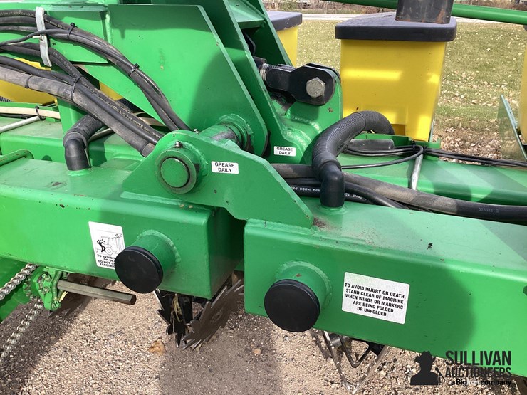 john-deere-700-image-17
