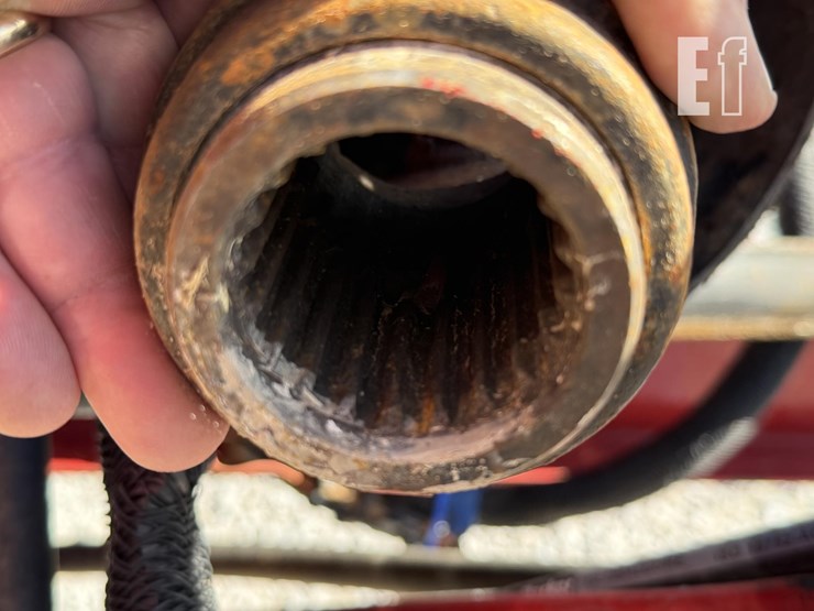 new-holland-roll-belt-560-image-11