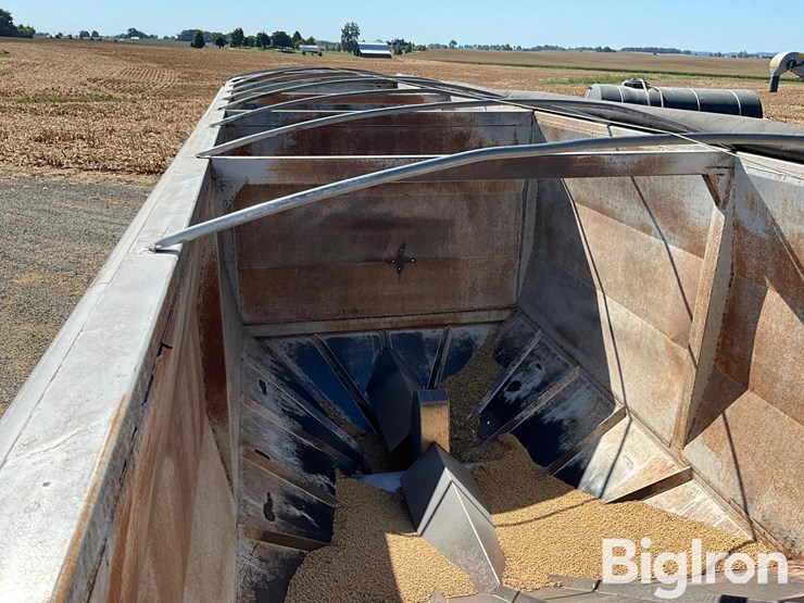 2006-wheeler-t/a-steel-grain-trailer-image-18