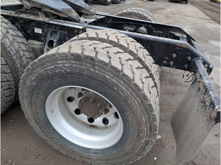 kenworth-t880-image-9