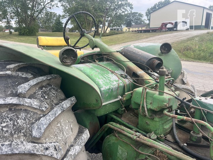 john-deere-830-image-27