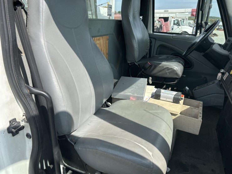 international-4000-image-93