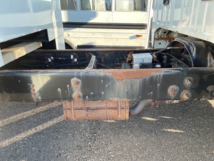 2015-ford-f650-image-17