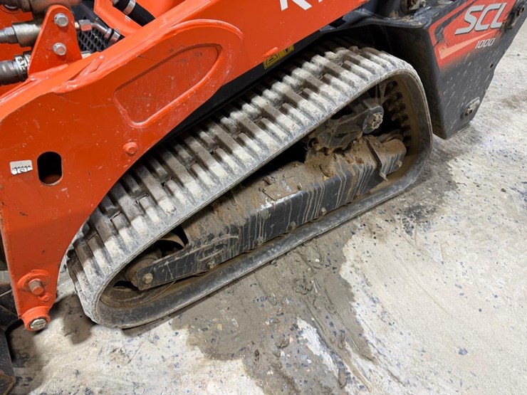 2023-kubota-scl1000-image-12