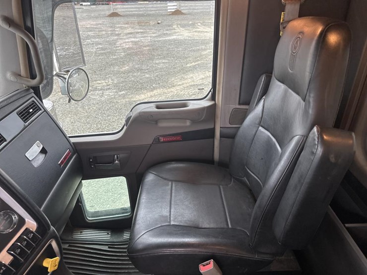 kenworth-w900-image-38