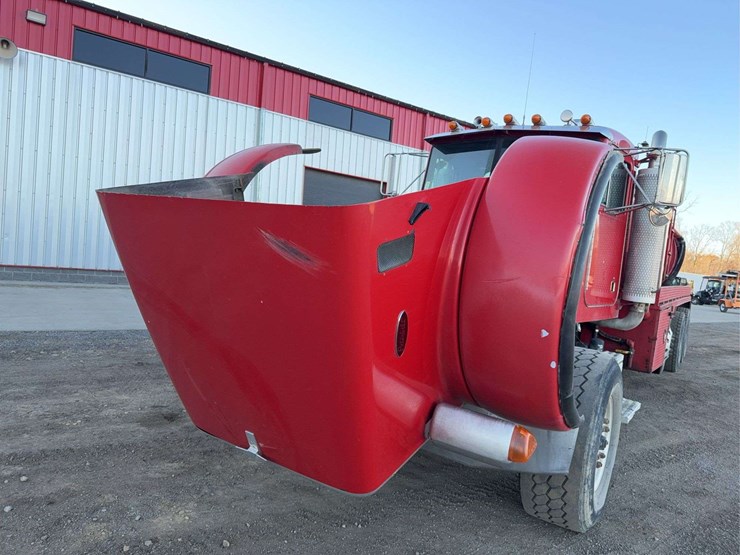 2004-peterbilt-357-image-64