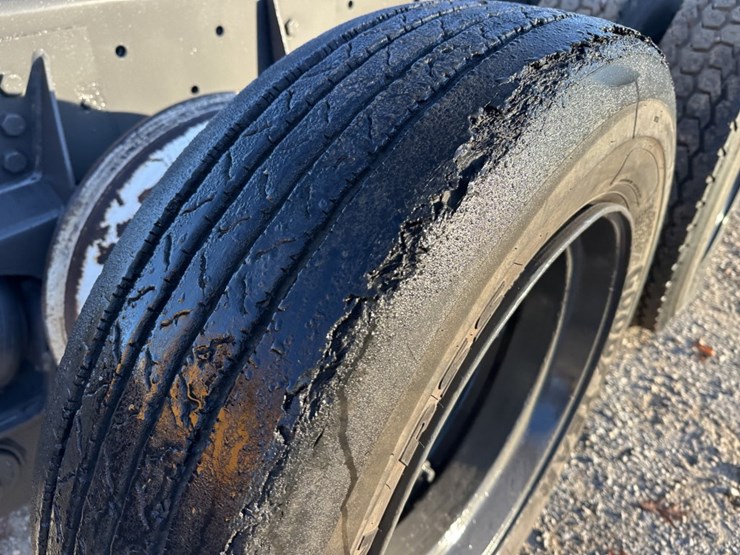 1996-mack-rd688s-image-60