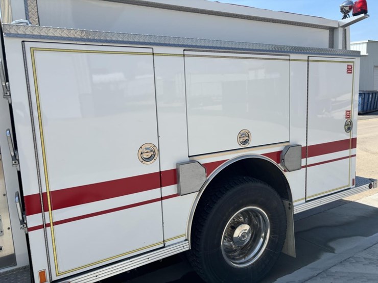 freightliner-fl80-image-9