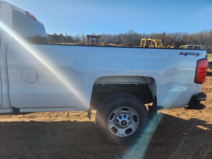 2017-chevrolet-2500-image-20