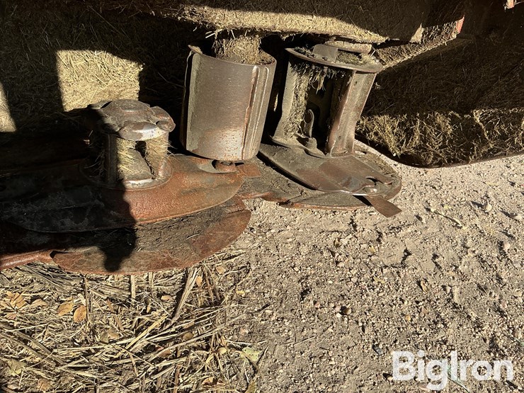 hesston-9260-image-13