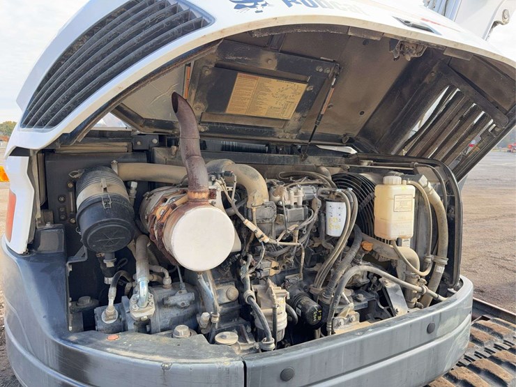 2016-bobcat-e85-image-52