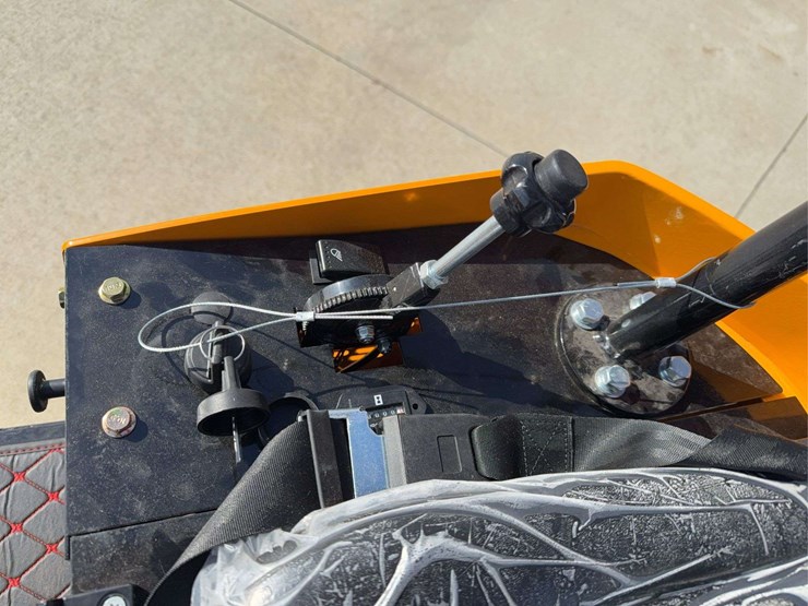 2025-miva-va13-mini-excavator-image-12