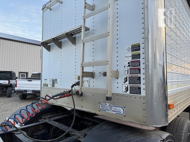 2002-stoughton-dolly-image-41