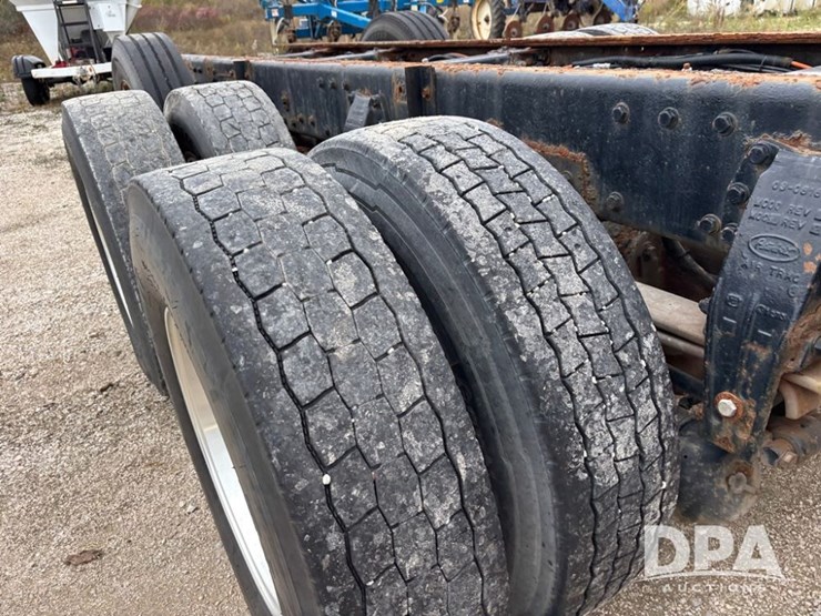 peterbilt-378-image-72