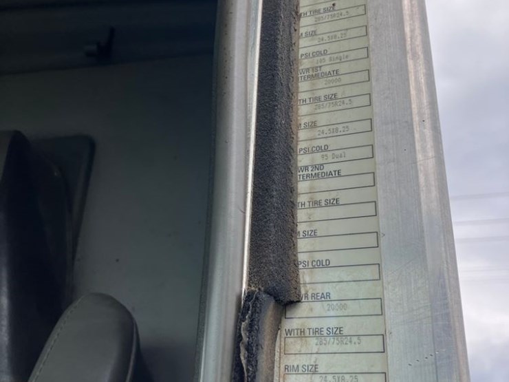 kenworth-t800-image-17