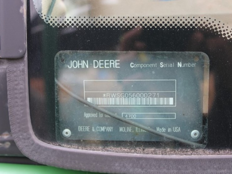 john-deere-4700-image-11