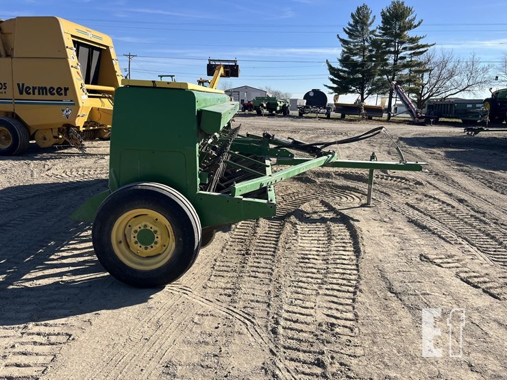 john-deere-8200-image-4