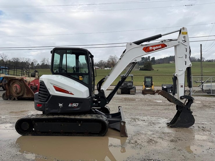 2022-bobcat-e50-image-6