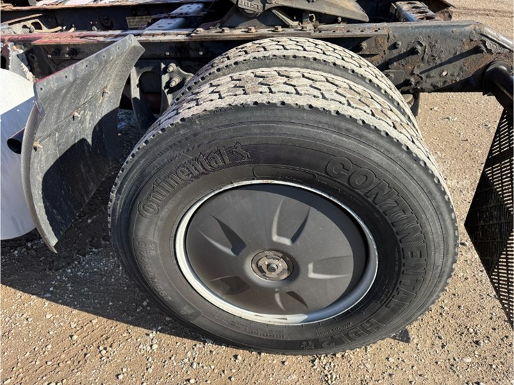 2019-international-lt-image-9