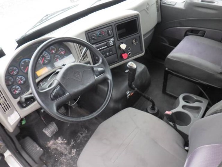 2014-international-transtar-8600-image-15