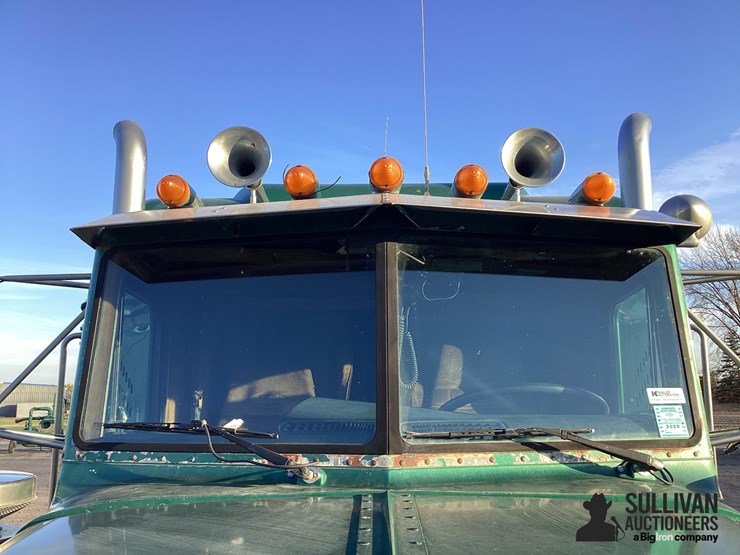 peterbilt-379-image-13