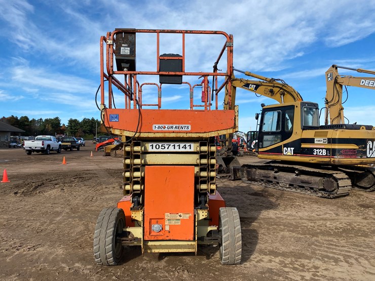 2017-jlg-4069le-image-6