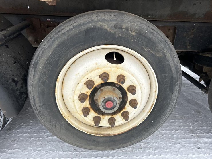 #1042-•-2000-volvo-quad-axle-dump-truck-image-65