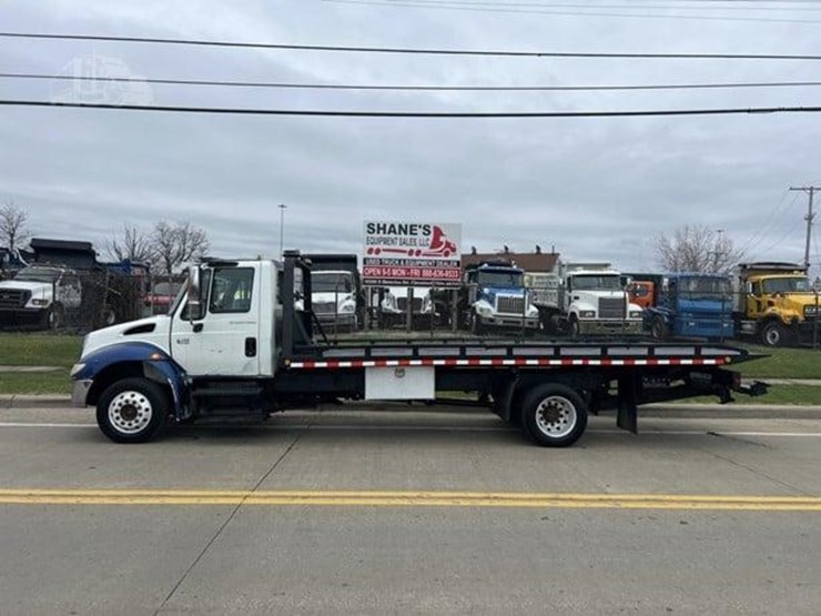 international-durastar-4300-image-4