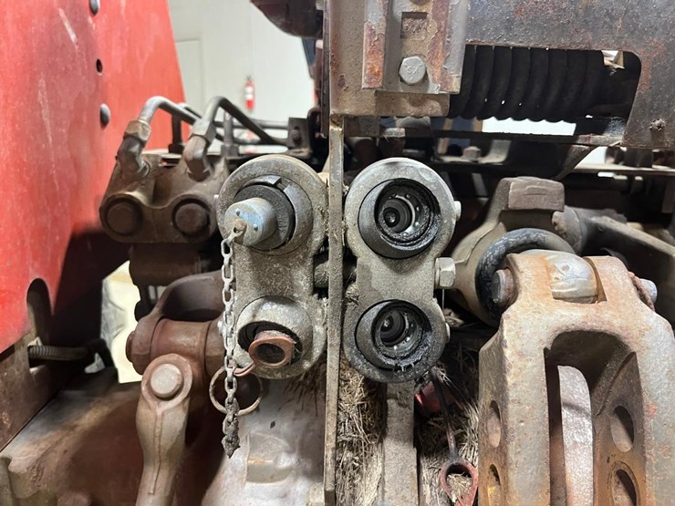 massey-ferguson-265-image-18