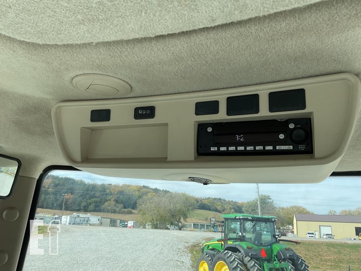 john-deere-8310rt-image-49