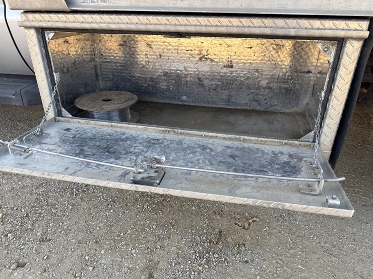 2006-ford-f550-image-24