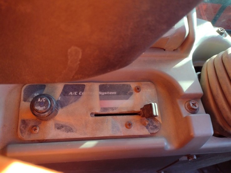 kubota-svl75-2-image-10