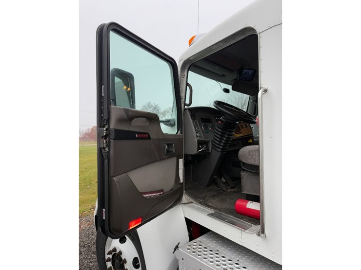 kenworth-t370-image-16